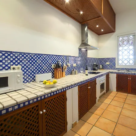 Azahara By Interhome Villa *
